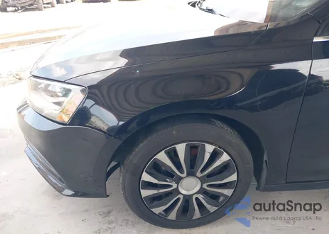 2017 Volkswagen Jetta 1.4T S z USA, uszkodzony, nr VIN 3VW2B7AJ3HM397535
